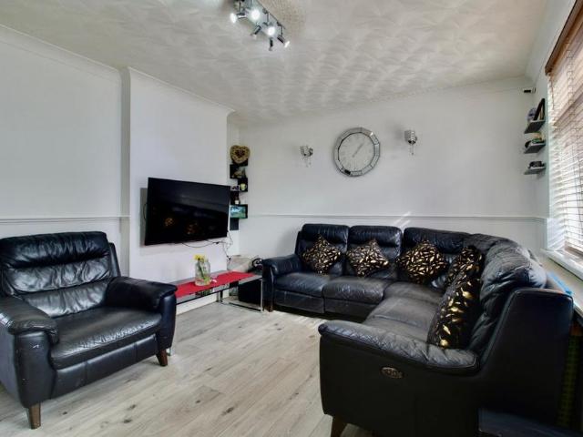House for rent in Gidea Park, Greater London