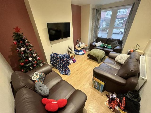 House for rent in Beckett Park, Headingley