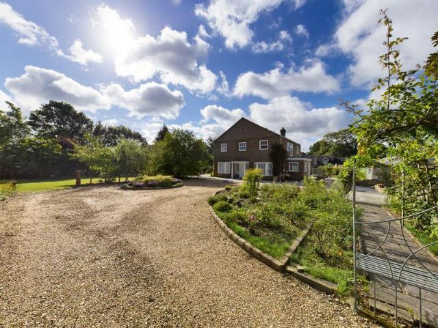 House for rent in Batchworth, Hertfordshire