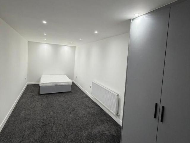 House for rent in London Borough of Havering, Greater London