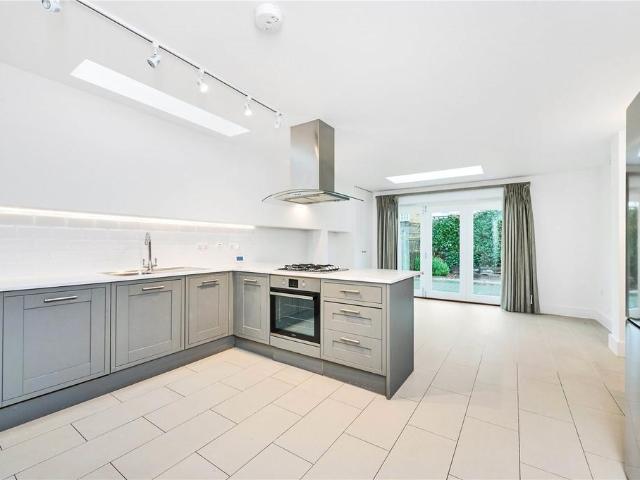 House for rent in Fulham, Greater London