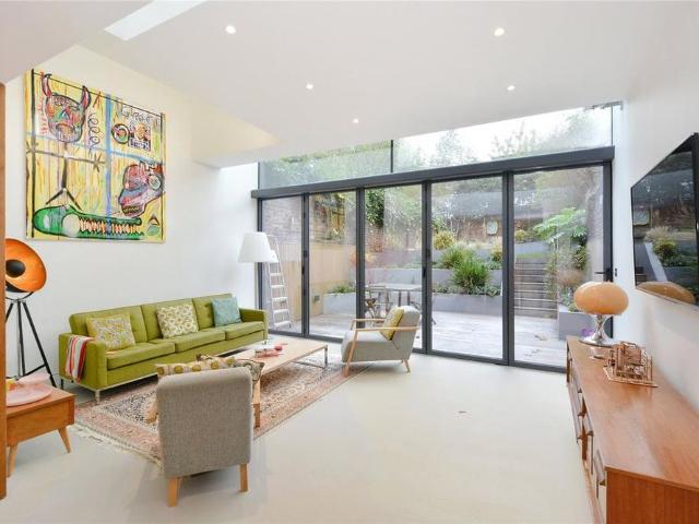 House for rent in London Borough of Lewisham, Greater London