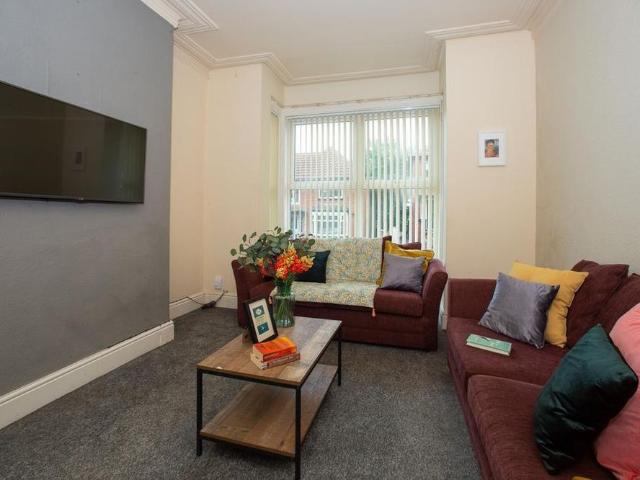House for rent in Headingley Hill, Leeds