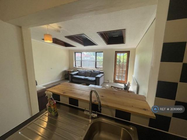 House for rent in Golden Hill, Bristol