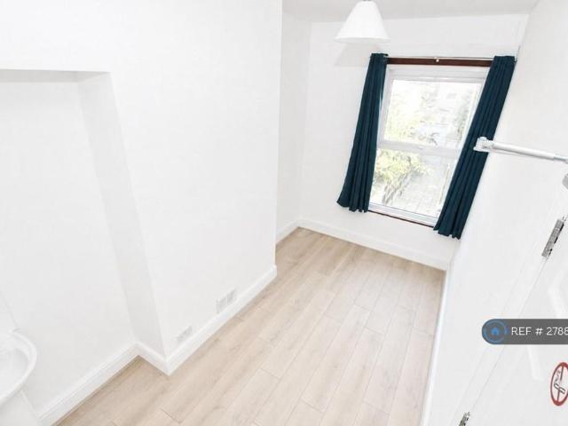 House for rent in Oad Street, Kent
