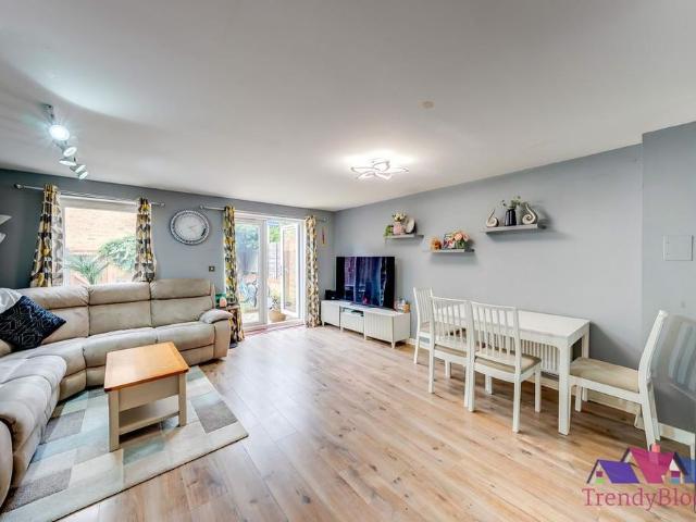 House for rent in Monks Orchard, Kent