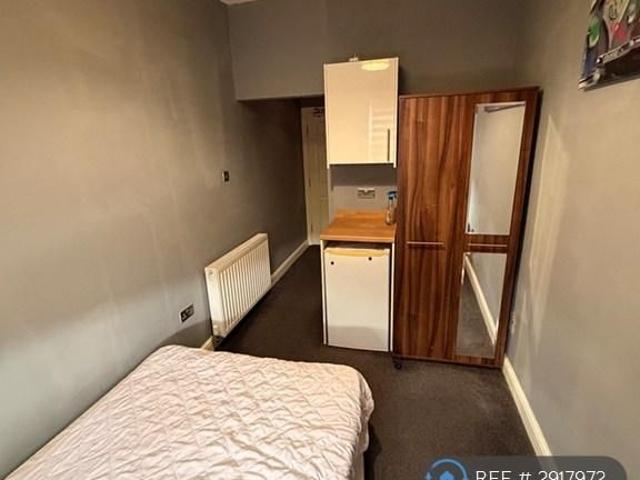 House for rent in City Centre, Wheatley
