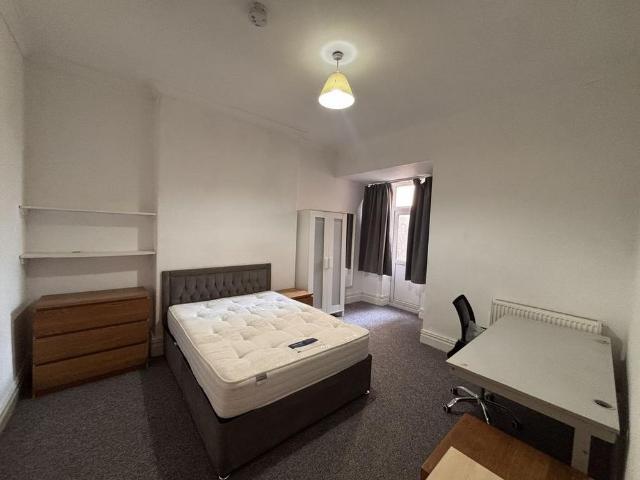 House for rent in Nangreaves, Wales