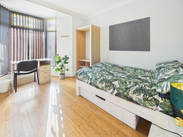 House for rent in Mount Pleasant, Swansea
