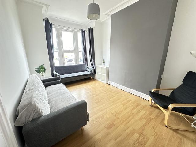 House for rent in Woodhouse Cliff, Leeds