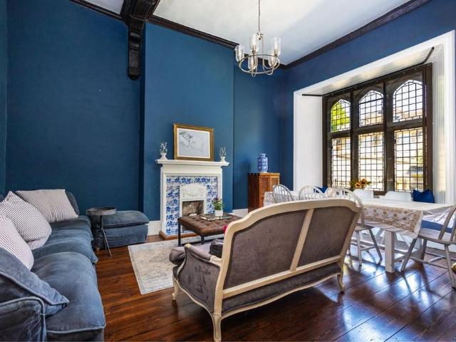 House for rent in The Close, Hampshire