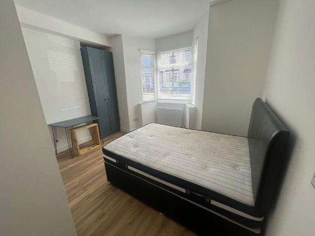 House for rent in Nangreaves, Wales