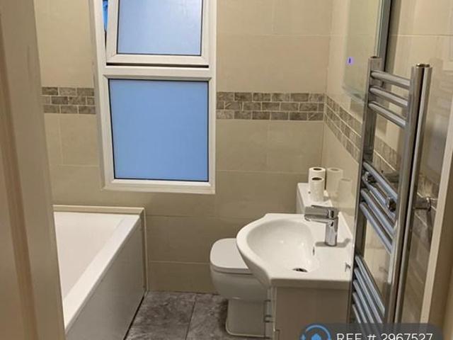 House for rent in Upton Park, Greater London