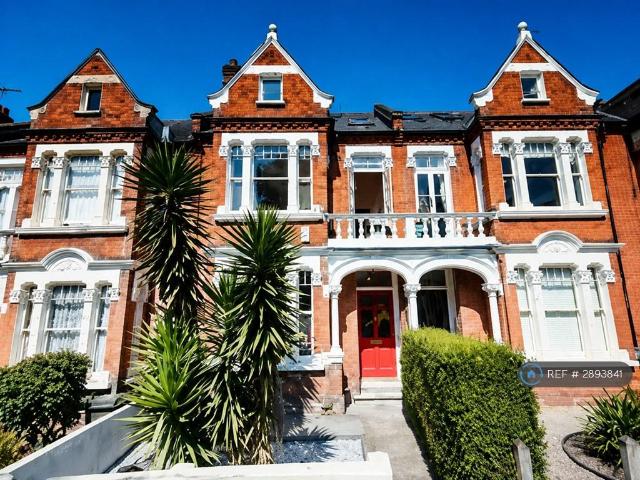 House for rent in Clapham, Greater London