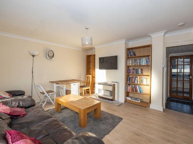 House for rent in Barracks, The Bridge