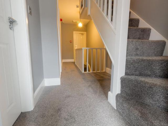 House for rent in Elm Park, Calderstones