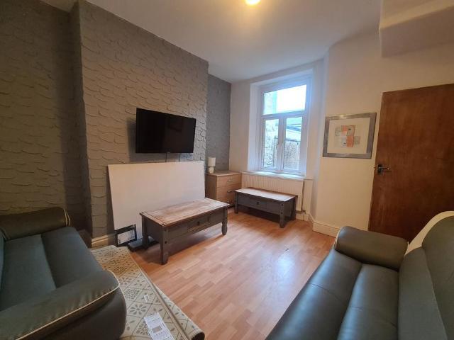 House for rent in Moorlands, Bare