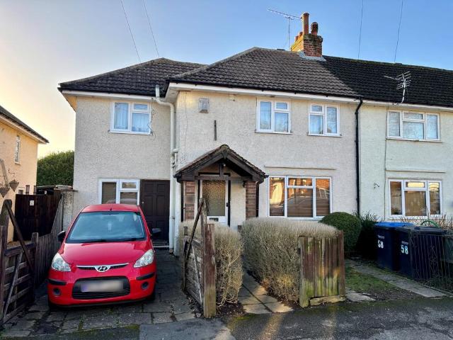 House for rent in Row Town, Surrey