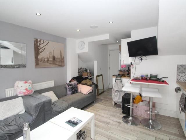 House for rent in Falcon Lodge, Wales
