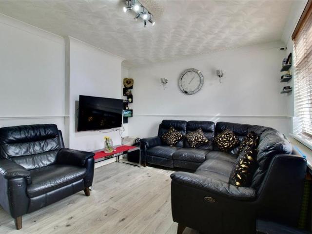 House for rent in Harold Hill, Greater London