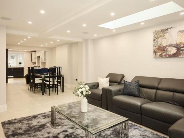 House for rent in Stoke Newington, Greater London