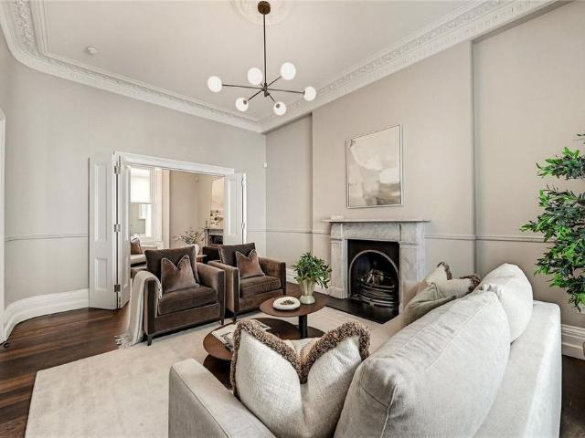 House for rent in Brompton, Greater London