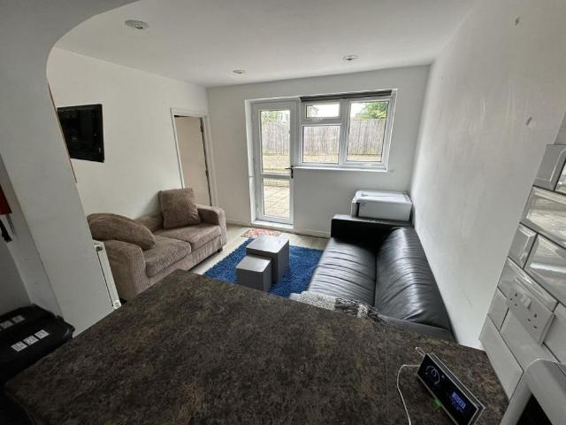 House for rent in Town Furze, The Slade