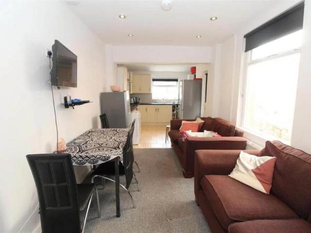 House for rent in Falcon Lodge, Wales