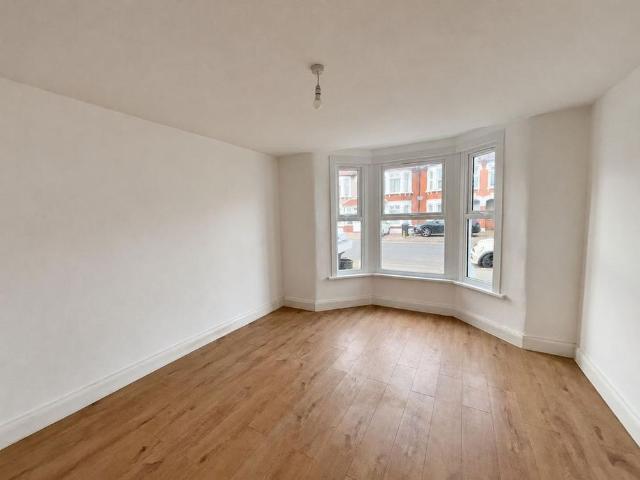 House for rent in Loxford, Seven Kings