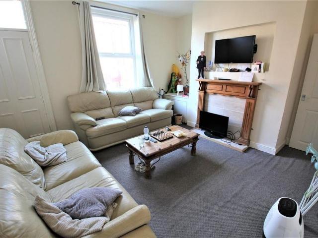 House for rent in Burley, West Yorkshire