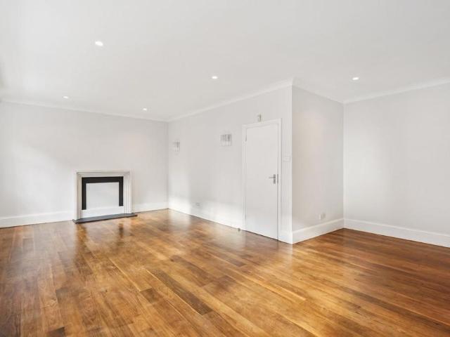 House for rent in Hans Town, Greater London