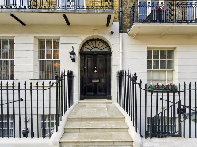 House for rent in Belgravia, Greater London