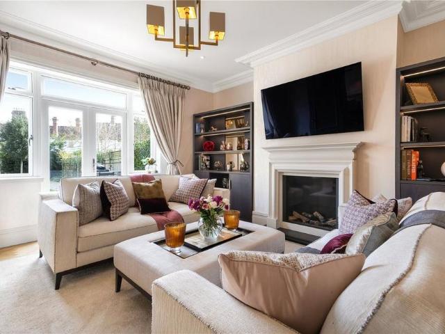 House for rent in Clewer Village, Windsor
