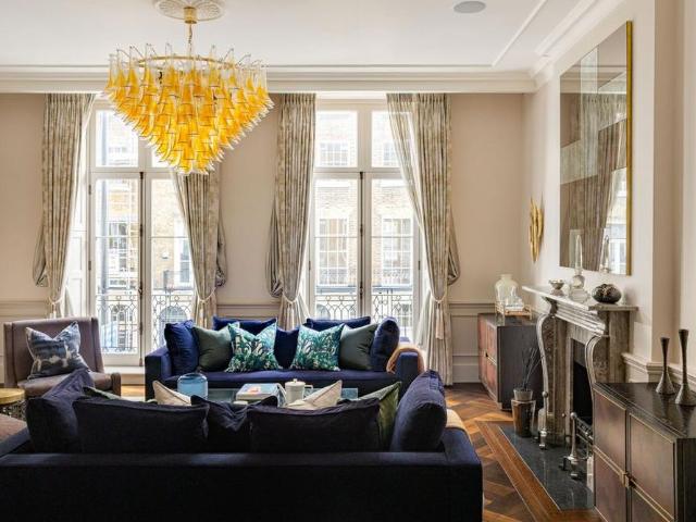 House for rent in Belgravia, Greater London