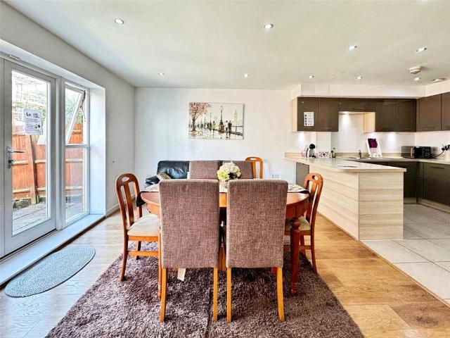 House for rent in Barracks, The Bridge