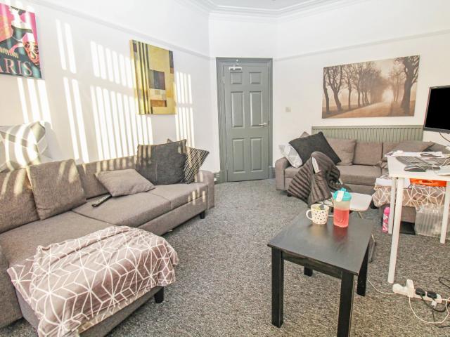 House for rent in Beckett Park, Leeds