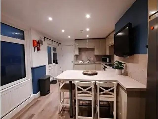 Apartment for rent in Brynmill, Swansea