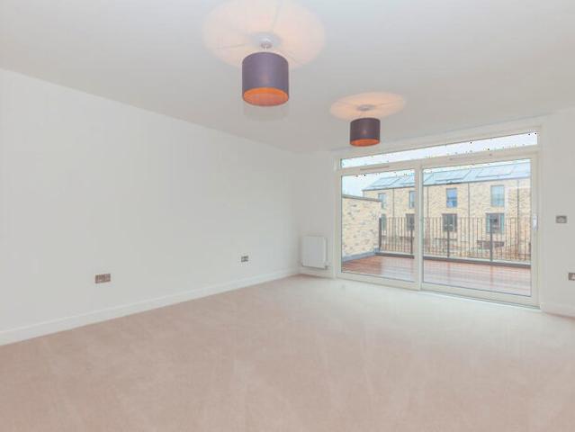 Apartment for rent in Barton Park, The Slade