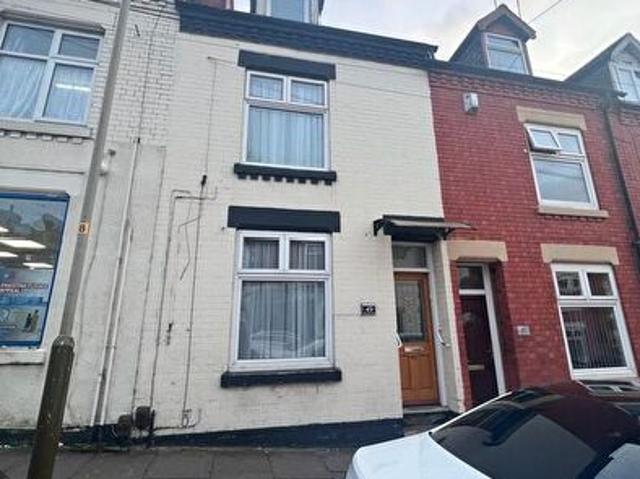 Apartment for rent in Spinney Hills, Old Wharf