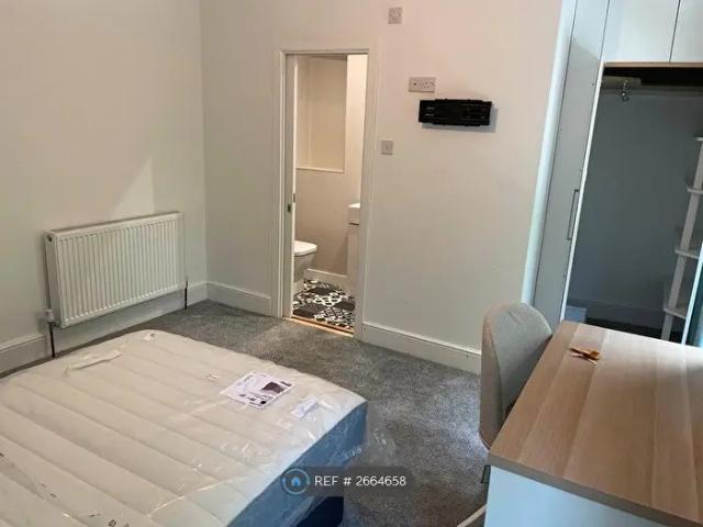 Apartment for rent in Brynmill, Swansea