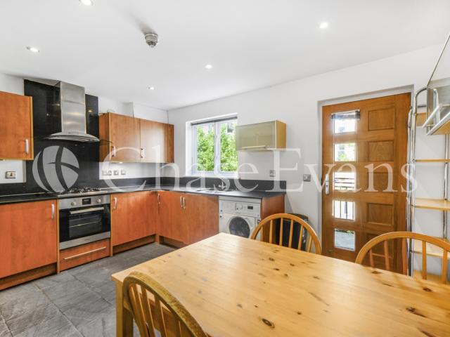 House for rent in Millwall, Greater London