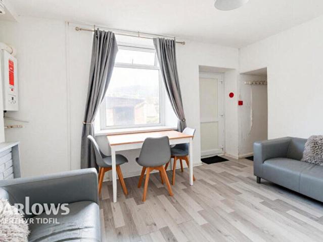 Apartment for rent in Pontypridd, Wales