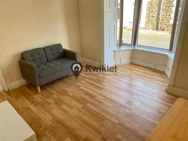 Apartment for rent in Pontypridd, Wales