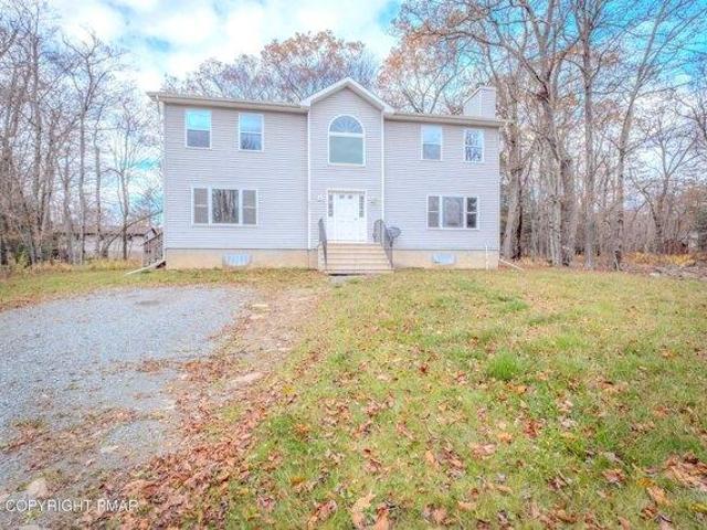 House for sale in Cresco, Pennsylvania