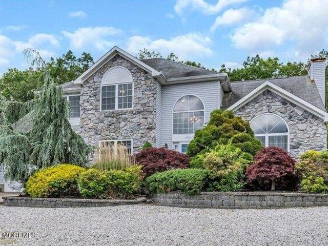 House for sale in Toms River