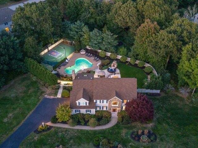 House for sale in Topsfield, Essex County