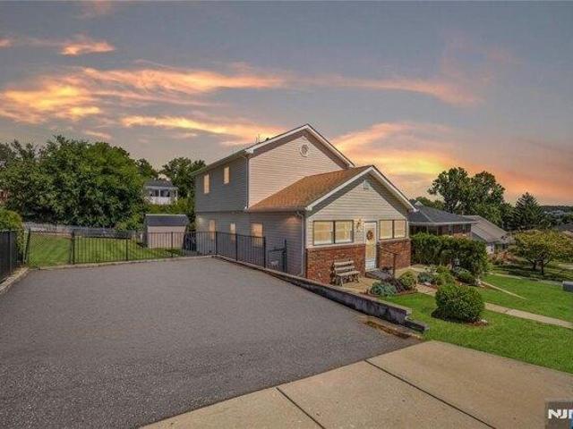 House for sale in Passaic, New Jersey