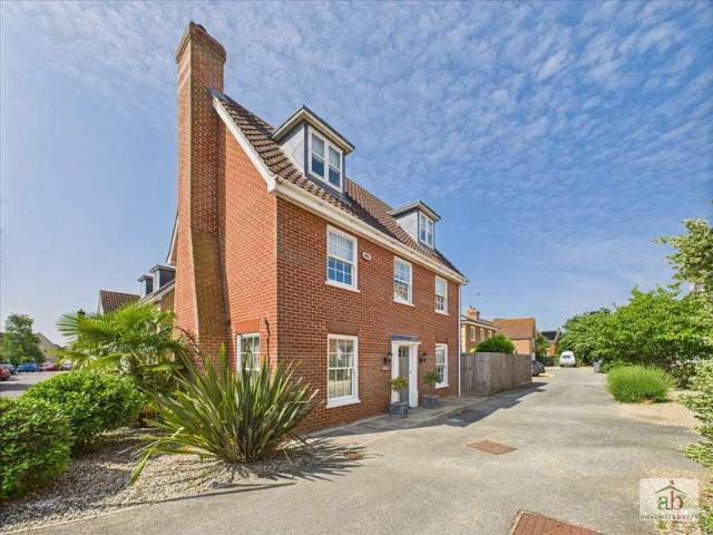 Townhouse for sale in Eastbridge, Suffolk