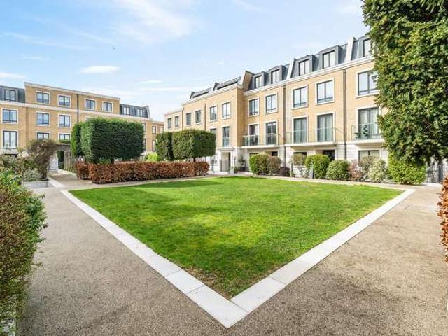 Townhouse for sale in Fulham, Walham Green