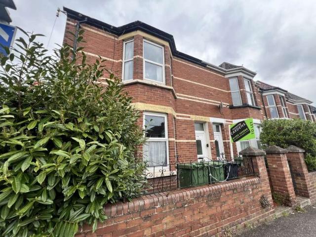 Townhouse for rent in Polsloe, Exeter